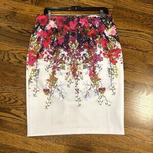 Stunning that Baker floral pencil skirt was exposed top to bottom metal zipper